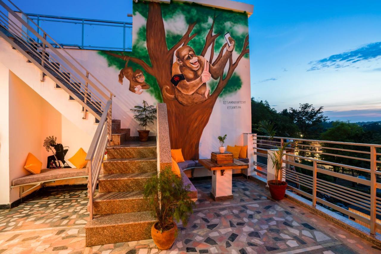 Hostel Zostel Rishikesh - Laxman Jhula Exterior foto